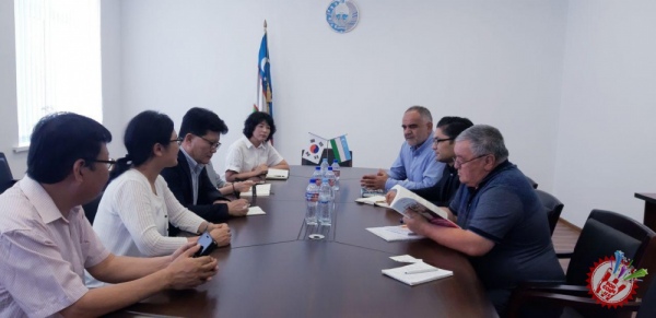 ЎЗБЕКИСТОН КИНОАРБОБЛАРИ УЮШМАСИ РАИСИ МАТЁҚУБ МАТЧОНОВ ЖАНУБИЙ КОРЕЯНИНГ “КИНО САНЪАТИ” АКАДЕМИЯСИ БОШ ДИРЕКТОРИ БИЛАН МУЗОКАРАЛАР ЎТКАЗДИ