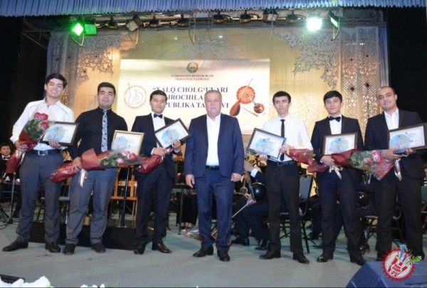 Халқ чолғулари ижрочилари” республика танловининг ёпилиш маросимини ўтказилди
