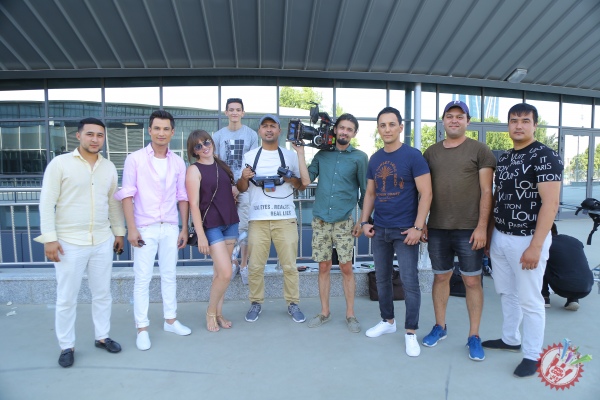 Афруз гуруҳи янги ижод маҳсули устида иш бошлади