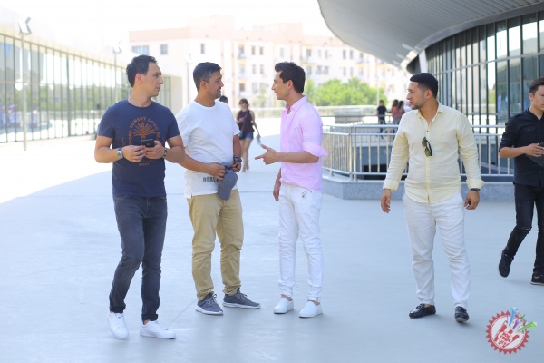 Афруз гуруҳи янги ижод маҳсули устида иш бошлади