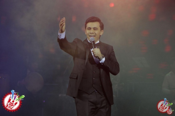 Дилмурод Султонов чин дўстлар ҳақида куйлади