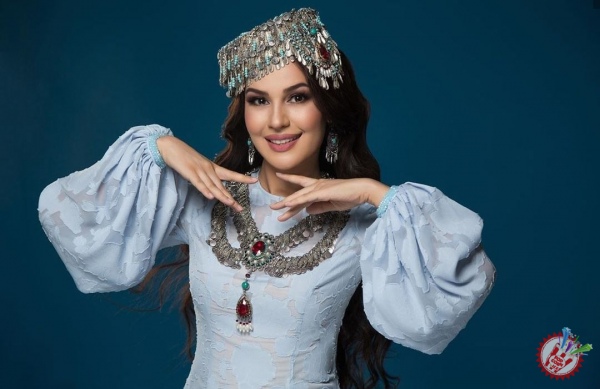 Ҳулкар Абдуллаева туркча қўшиғини ёзиб якунлади