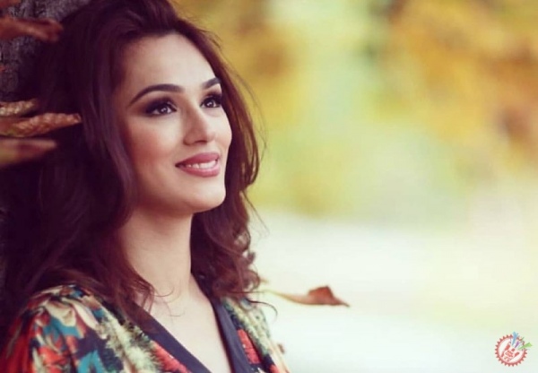 Лола Аҳмедовадан янги қўшиқ премьераси