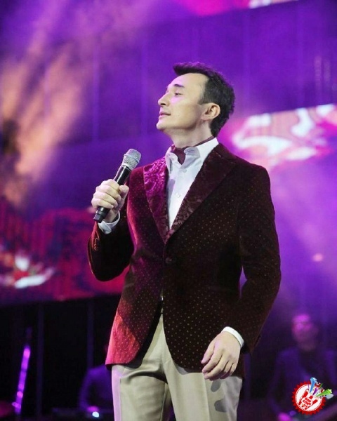 Улуғбек Рахматуллаев ҳамда Юлдуз Турдиева Бакуда