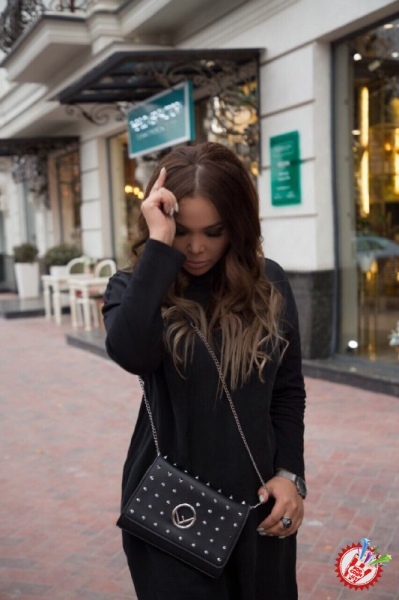 Шоира Отабекова янги клипини тақдим этади