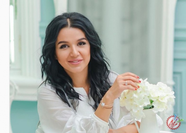 Нилуфар Усмонова янги клип суратга олдирди