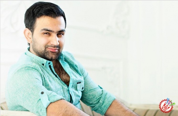 Хонанда Имрондан ваъда қилинган қўшиқ