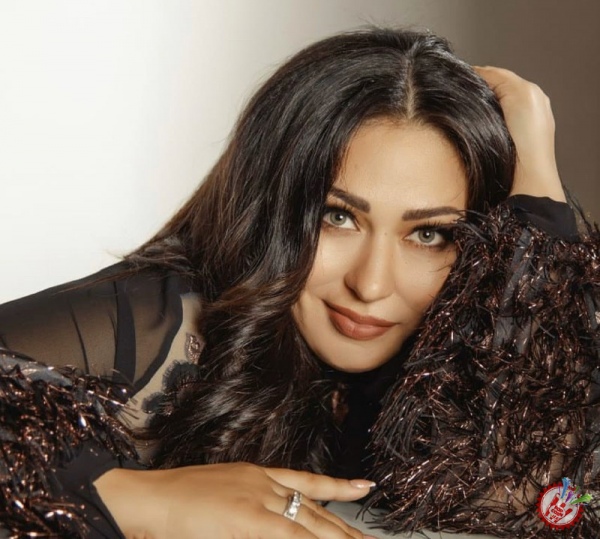 Шаҳноза Отабоевадан янги тарона