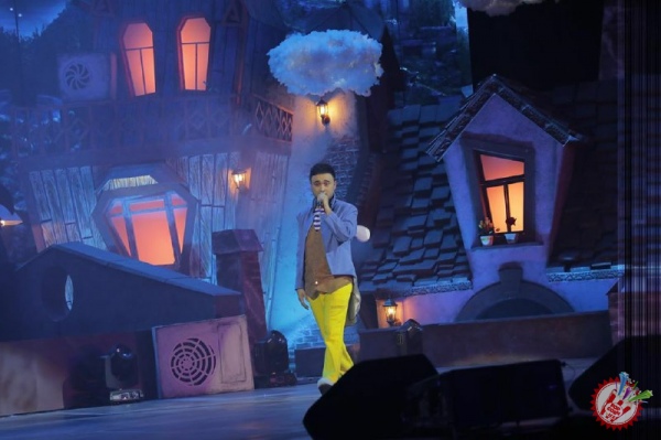 Шоҳруҳхоннинг концерт дастури бўлиб ўтмоқда