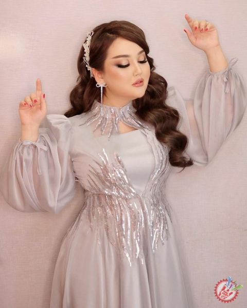 Умидахоннинг янги кўринишига баҳо беринг