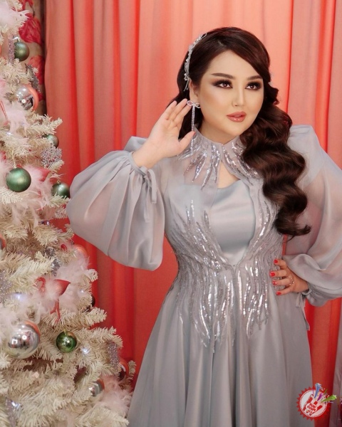 Умидахоннинг янги кўринишига баҳо беринг