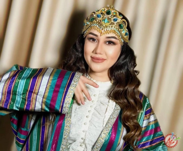 Дилсўздан дадалар учун совға