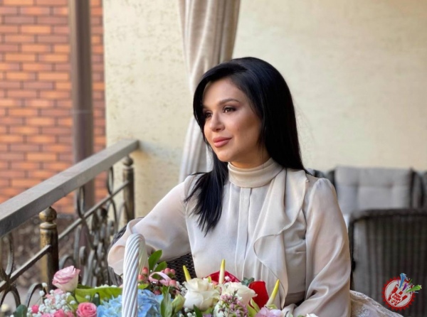 Нилуфар Усмоновадан ретро таронанинг янги талқини