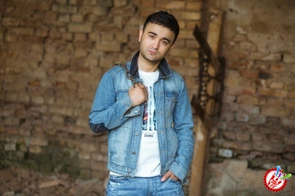 Шоҳруҳхондан Жиззахлик ва Навоийлик мухлисларига совға