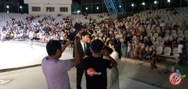 “Кўнгилларда Ватан мадҳи” номли галаконцерт бўлиб ўтди