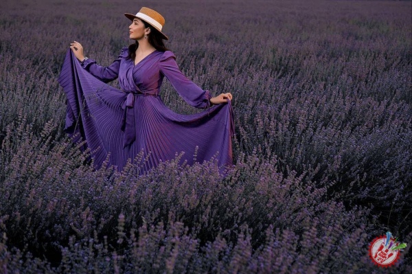 Райҳон Уласеновадан янги фотосессия