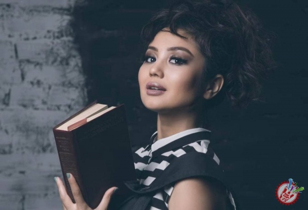 Ситора Алимжонова янги сериалда суратга тушди