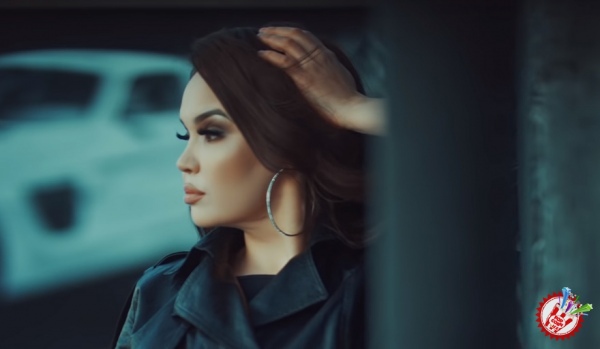 Гулсанам Мамазоитова довонда учраган келин куёвларга бахт тилади