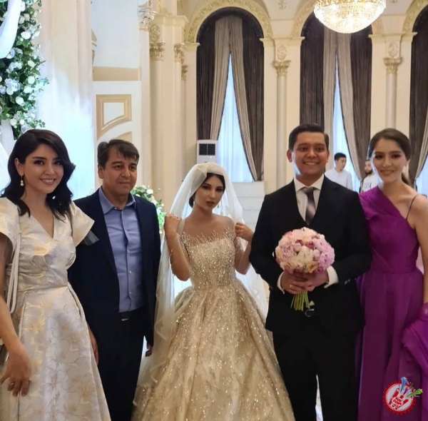 Раъно Шодиева хонадонида икки карра тўй