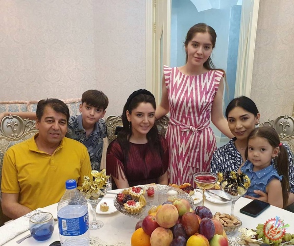 Раъно Шодиева хонадонида икки карра тўй