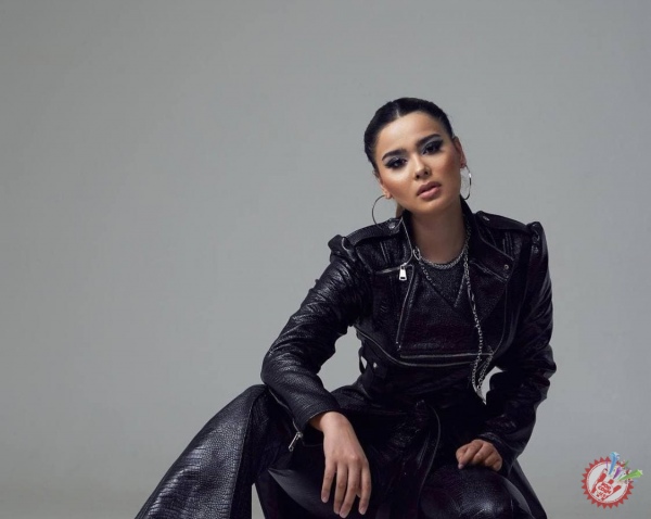 Маҳлиё янги таронасини тақдим этди