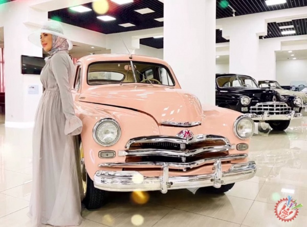 Манзура янги фотожамланмасини тақдим қилди