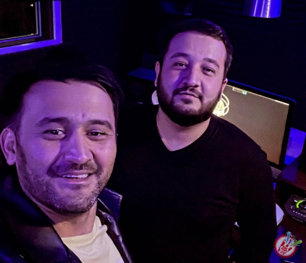 Хусан қизғин ижодда