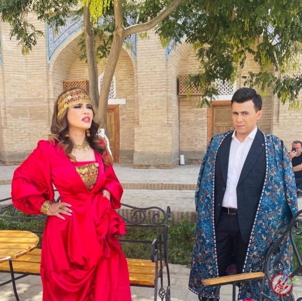 Озода Нурсаидова хоразмча дуэтини тақдим этади