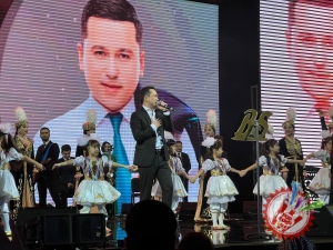 Бунёдбек Саидовнинг концертидан фоторепортаж