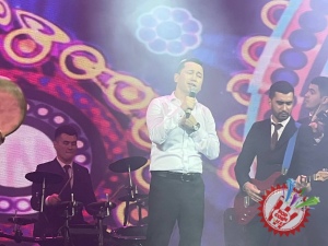 Бунёдбек Саидовнинг концертидан фоторепортаж