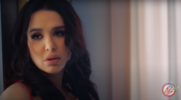 Нилуфар Усмоновадан “Хатлар ёзмайман”нинг клипини намойиш қилди