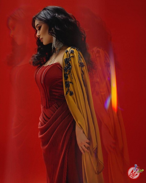 Нилуфар Усмоновадан Шаҳзода Матчоновага сюрприз