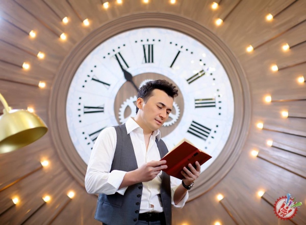 Улуғбек Раҳматуллаев янги фотожамланмасини тақдим қилди