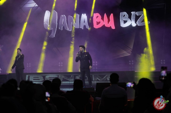 Беном гуруҳининг «Яна бу биз» концерт дастури бўлиб ўтмоқда