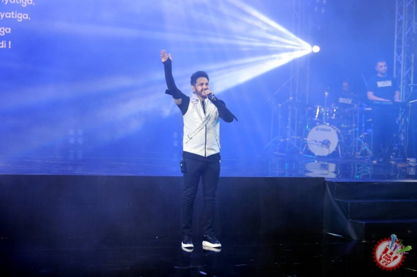 Беном гуруҳининг «Яна бу биз» концерт дастури бўлиб ўтмоқда