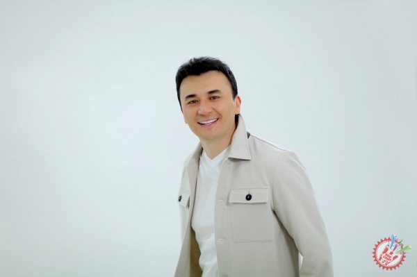 Улуғбек Раҳматуллаевдан навбатдаги туҳфа