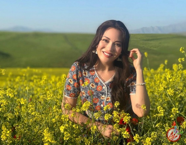 Хонанда Динейра қиз фарзандлик бўлди