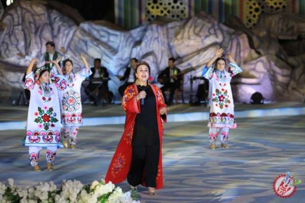 Сурхондарёда маданий-маърифий тадбирлар якунига бағишланган гала-концерт бўлиб ўтди