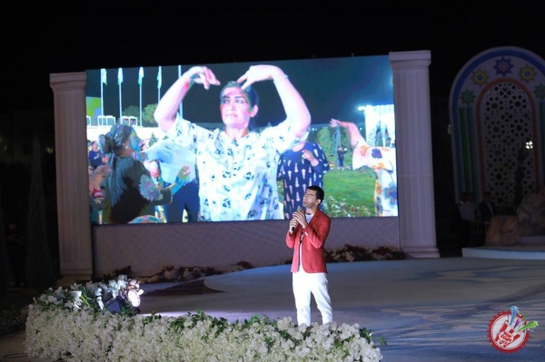 Сурхондарёда маданий-маърифий тадбирлар якунига бағишланган гала-концерт бўлиб ўтди