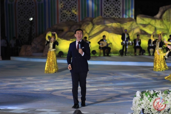 Сурхондарёда маданий-маърифий тадбирлар якунига бағишланган гала-концерт бўлиб ўтди