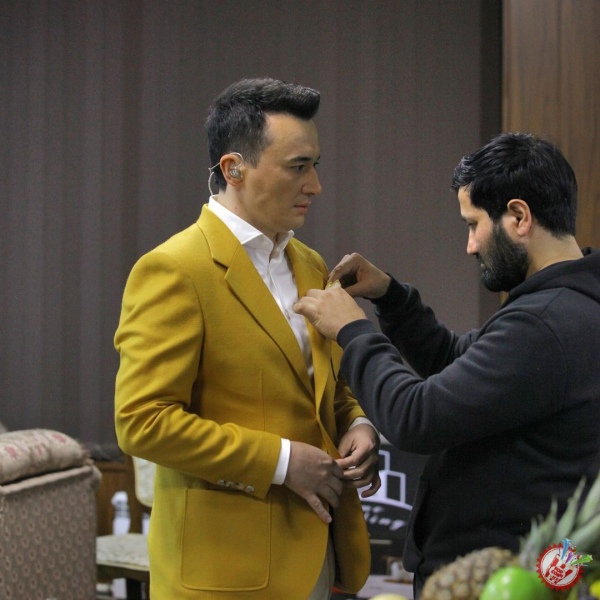 Улуғбек Раҳматуллаевнинг концерт дастуридан фоторепортаж