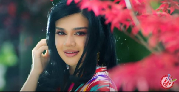 Shirin Zaitovadan va’da qilingan klip