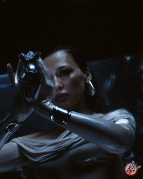 Loladan yangi klipni qarshi olishga tayyormisiz?