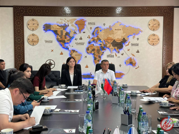 “Milliy brendlar orqali global bozorga: Sirdaryoda tadbirkorlarning huquqlari va biznes imkoniyatlari”mavzusida press-tur tashkil qildi.